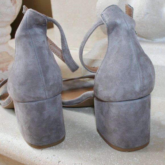 Steve Madden - Gray Suede Heel Sandal Size 9.5 - Picture 5 of 8